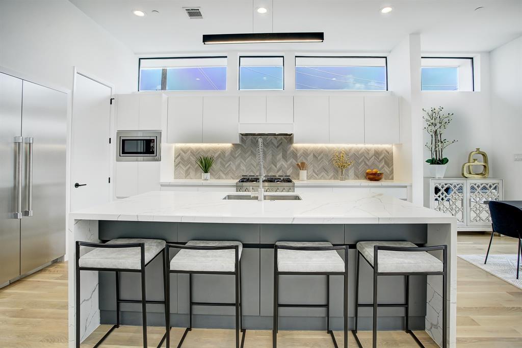 5402 Feagan Street, Houston, TX 77007