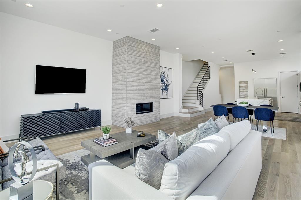 5402 Feagan Street, Houston, TX 77007