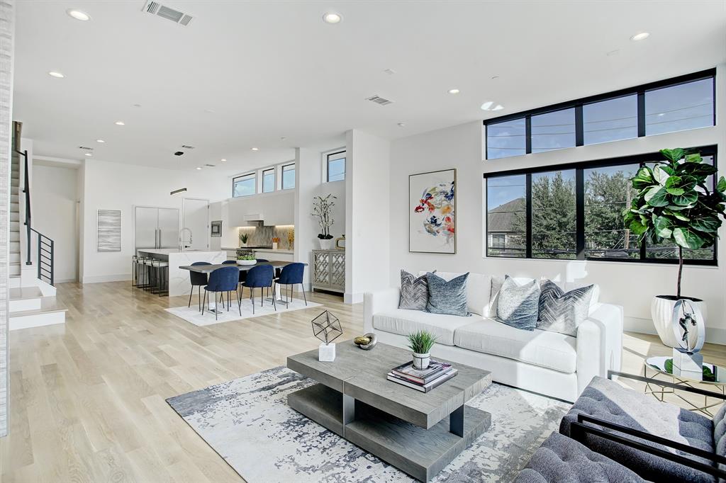 5402 Feagan Street, Houston, TX 77007