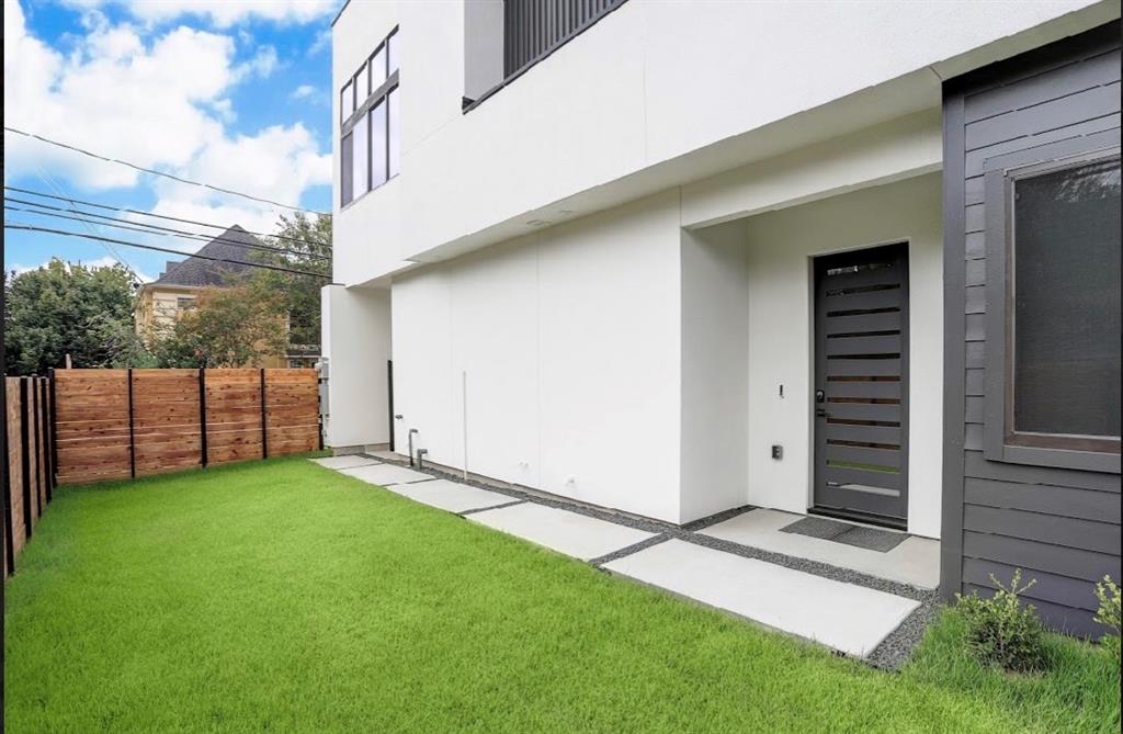 5402 Feagan Street, Houston, TX 77007