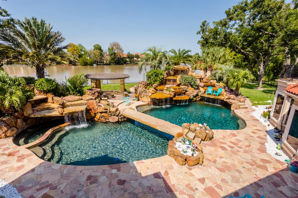 1 Flamingo Island Drive, Missouri City, TX 77459