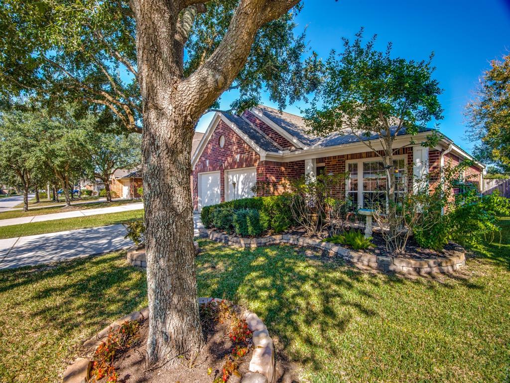 Houses in Kings Manor Kingwood TX Luxury Homes & Real Estate