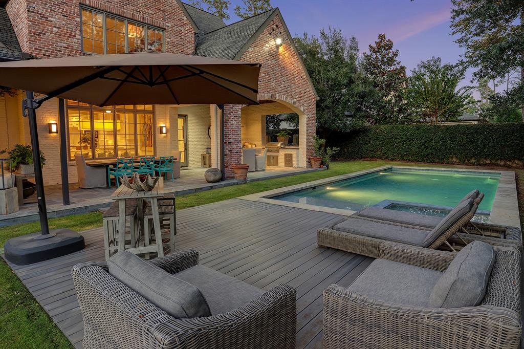 4 GREYTON Lane, Houston, TX 77024