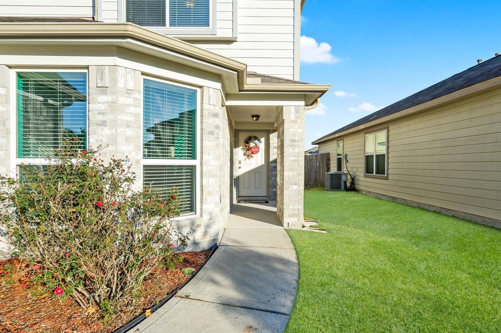 16829 Northern Flicker Trail, Conroe, TX 77385