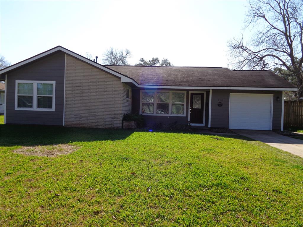 Just listed homes for sale or rent in Lake Jackson, TX