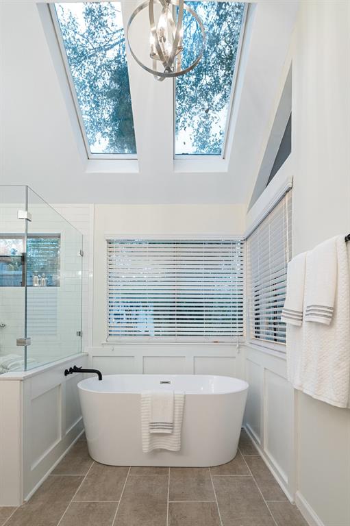 4 Otter Pond Place, The Woodlands, TX 77381