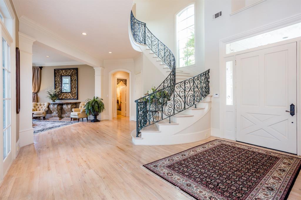 27 Beacon Hill, Sugar Land, TX 77479