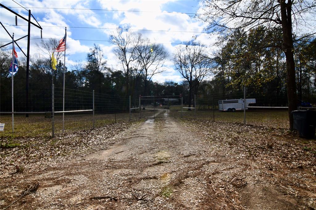 22863 Sharp Road, Montgomery, TX 77356