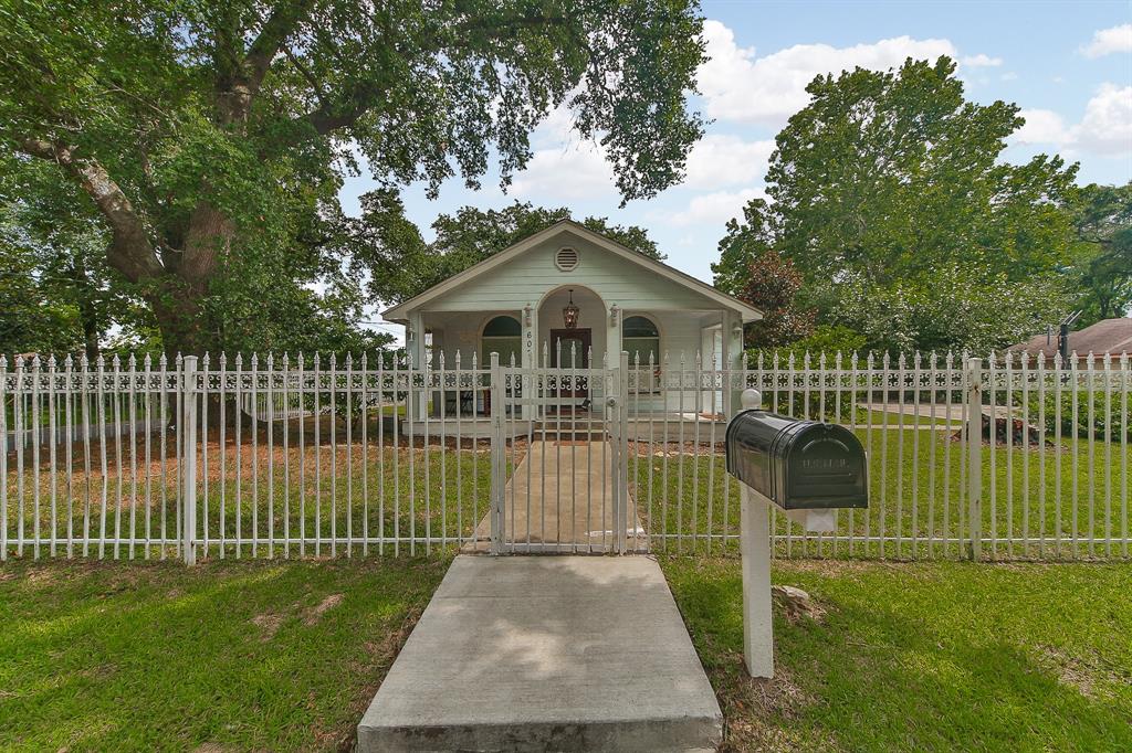 607 7th Street, Humble, TX 77338