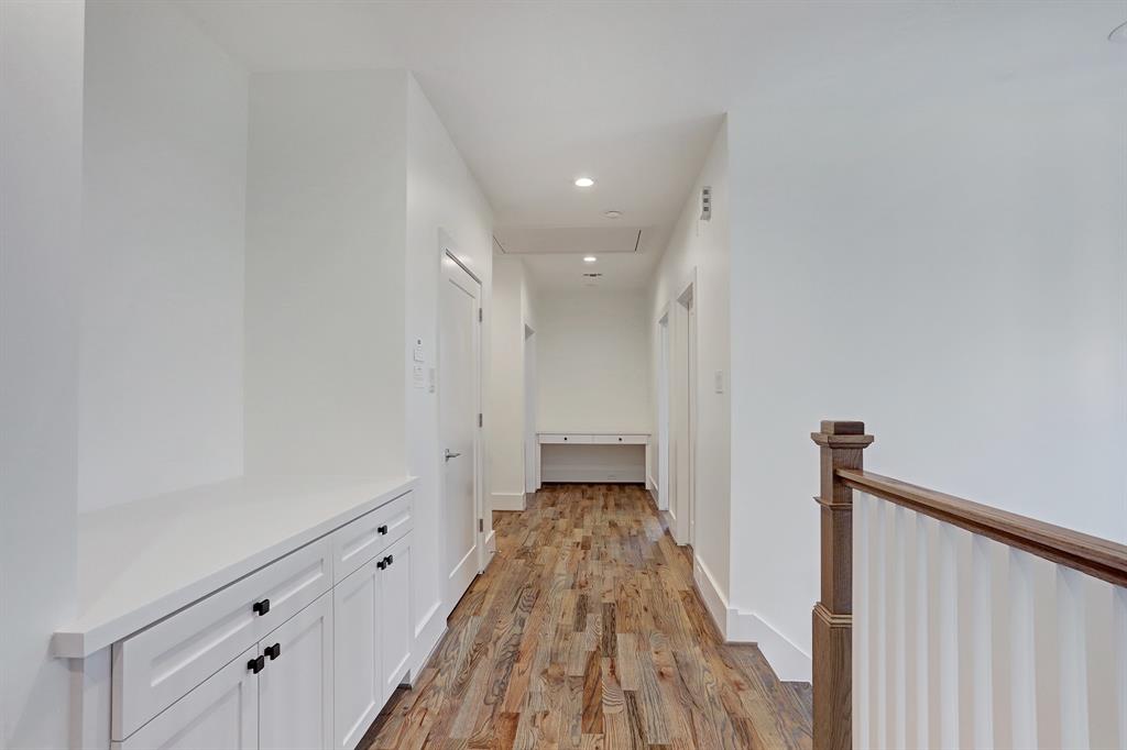 4429 Mildred Street, Bellaire, TX 77401