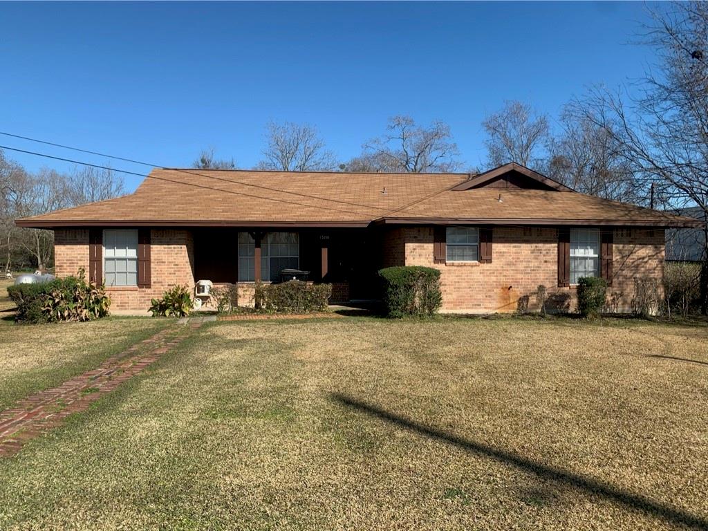 15202 Old Richmond Road, Sugar Land, TX 77498