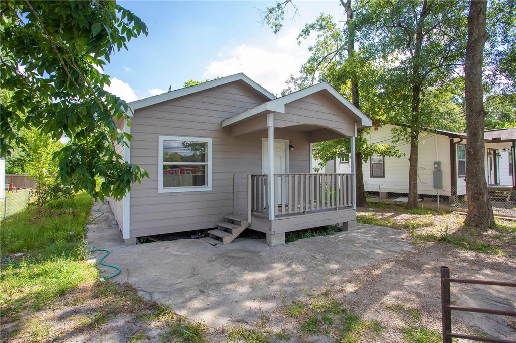 304 Elm Avenue, Crosby, TX 77532