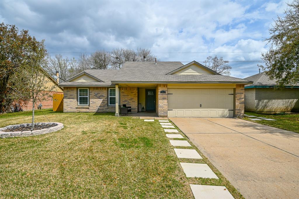 1215 Grand Junction Drive, Katy, TX 77450