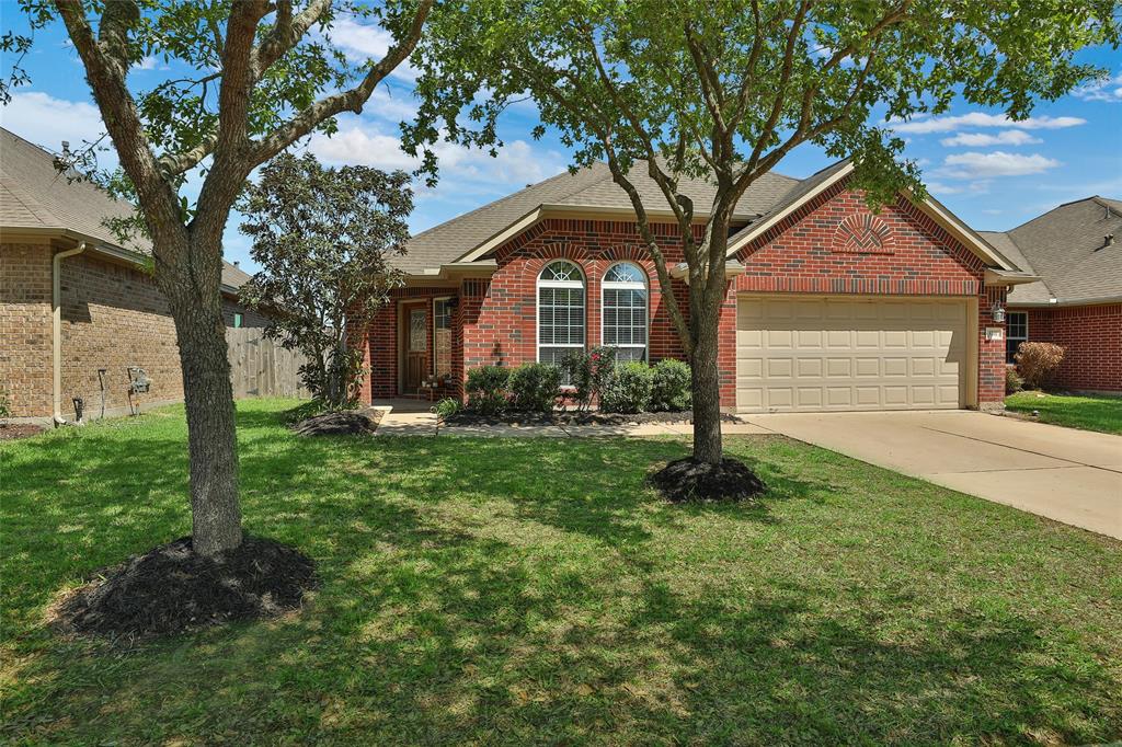 6302 Oxford Lake Drive, Rosenberg, TX 77471