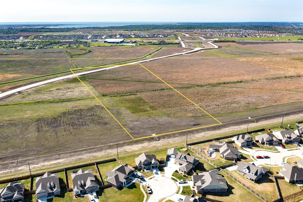 000 FM 1409, Mont Belvieu, TX 77580