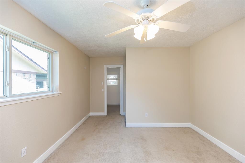 4117 Gallant Fox Drive, Pasadena, TX 77503