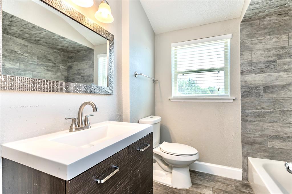 4117 Gallant Fox Drive, Pasadena, TX 77503