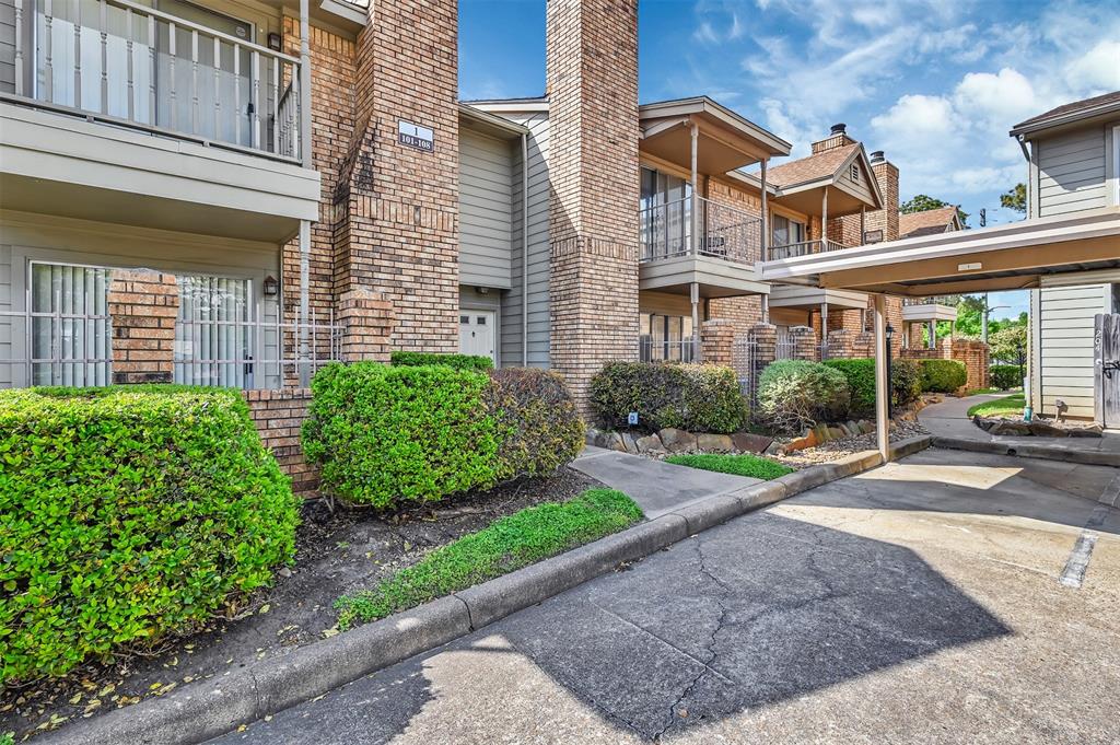 10615 Briar Forest Drive 102, Houston, TX 77042