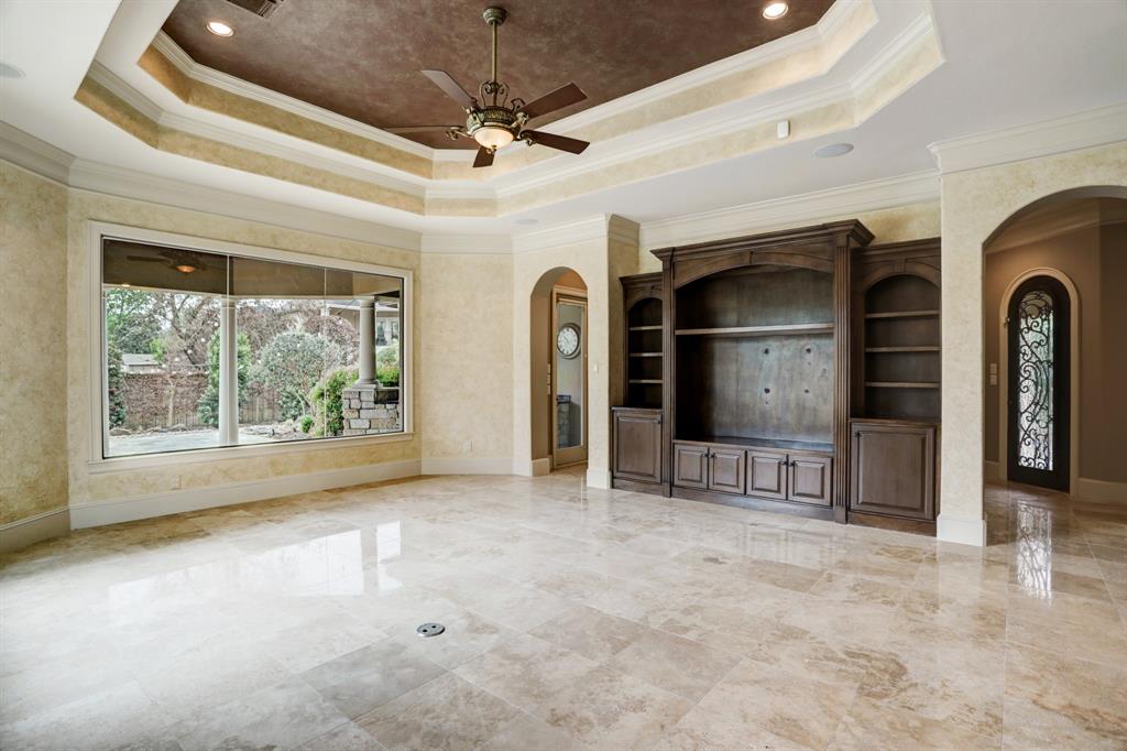 901 Timber Creek Court, Friendswood, TX 77546