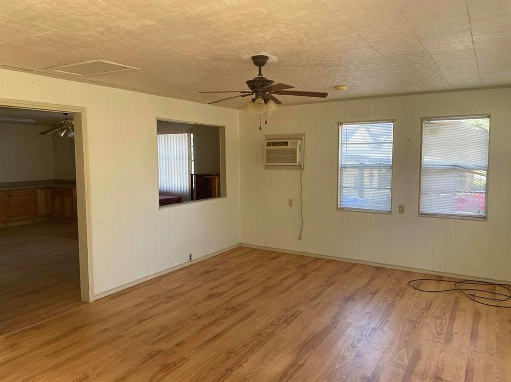 263 Sandy Ridge Drive, Livingston, TX 77351