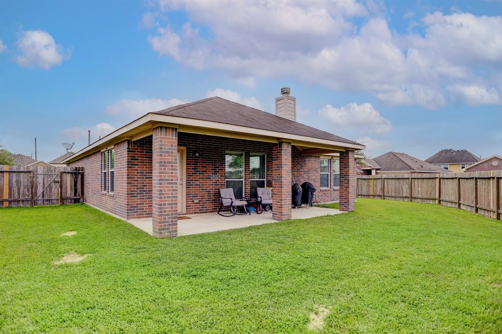 1802 Majestic Oak Drive, Pearland, TX 77581