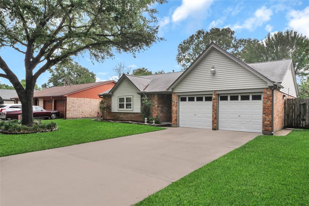 5359 Lincoln Green Drive, Katy, TX 77493