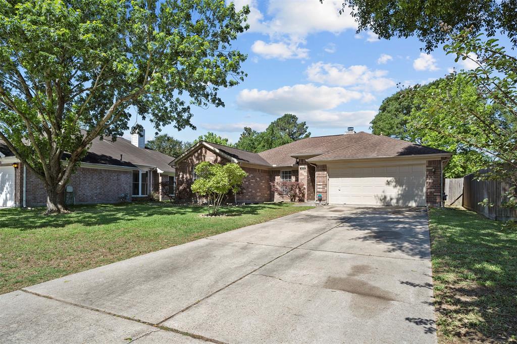 Carol Henderson 18715 Timbers Trace Drive, Humble, TX 77346
