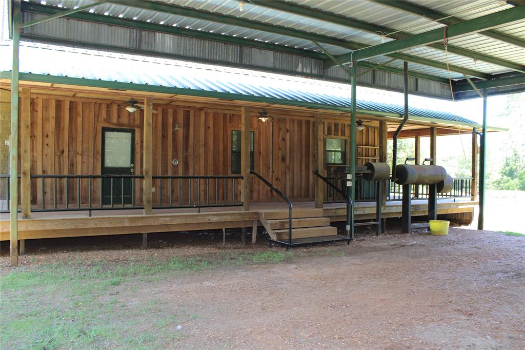 408 County Road 1585, Grapeland, TX 75844