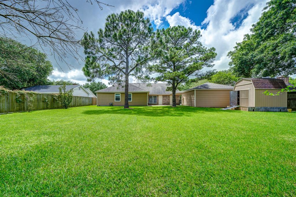 2713 Dow Circle, Deer Park, TX 77536