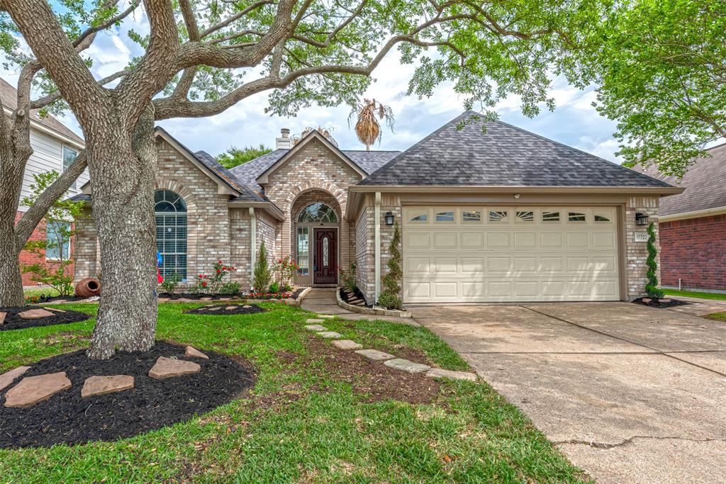 17722 Scenic Oaks Drive, Richmond, TX 77407