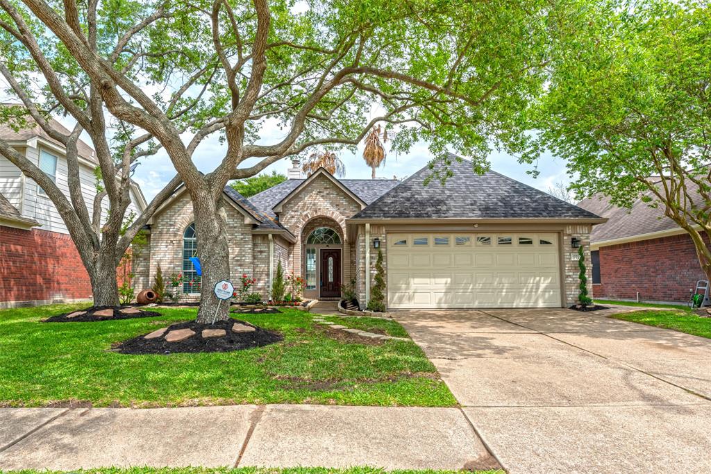 17722 Scenic Oaks Drive, Richmond, TX 77407