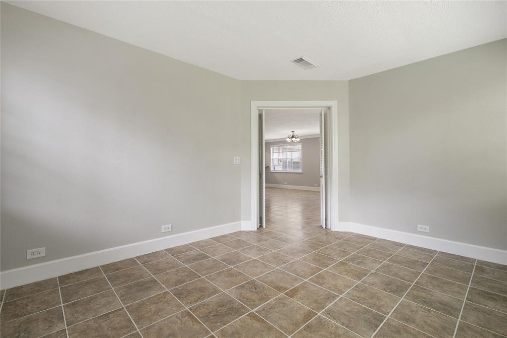 8527 Ridgepoint Drive, Houston, TX 77055