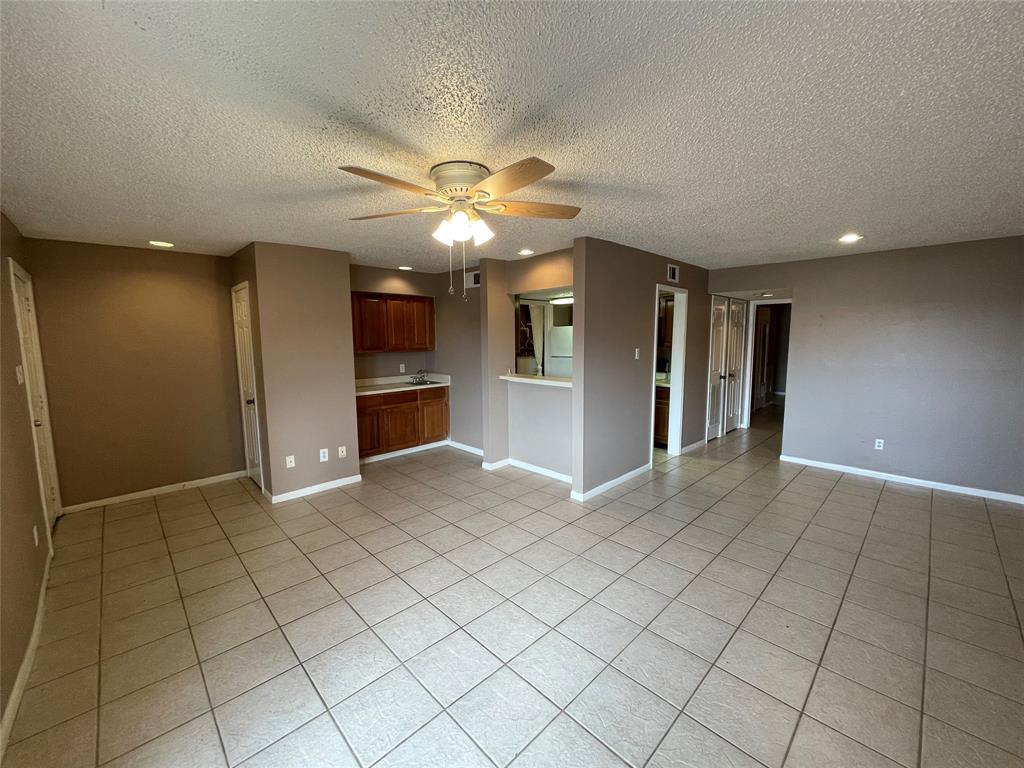 1140 Marina Bay Drive 104A, Clear Lake Shores, TX 77565