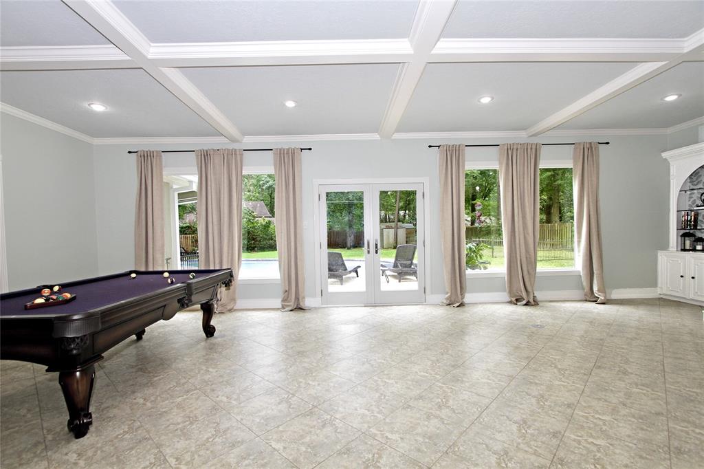 2906 Valley Manor Drive, Kingwood TX 77339