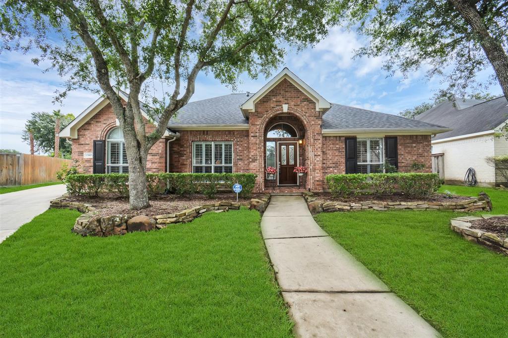 13003 Manor Lake Ln Lane, Sugar Land, TX 77498