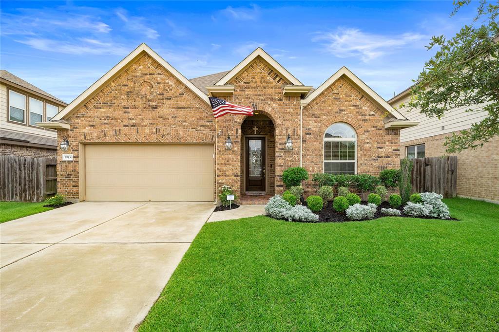 250,000 to 300,000 homes for sale in Cypress TX