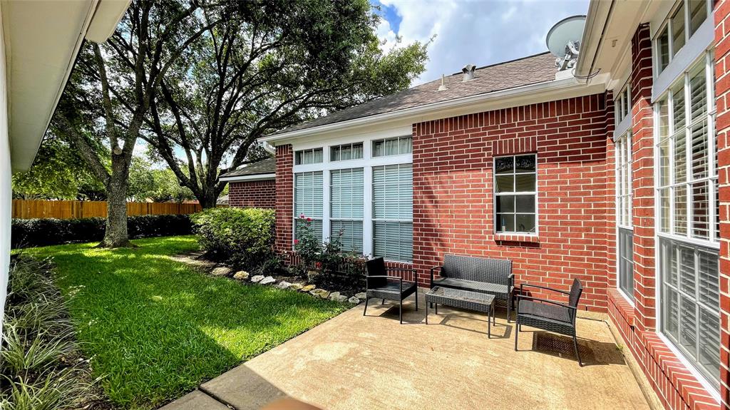 2219 Tradewinds Drive, Missouri City, TX 77459