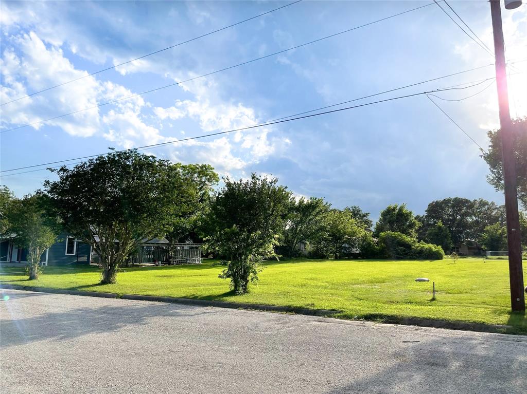 TBD S Williamson St, Giddings, TX 78942
