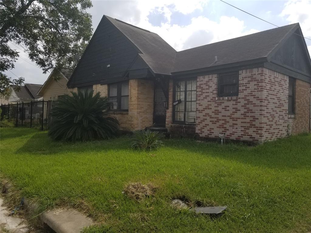 Homes For Sale in Houston TX from 100,000 to 150,000