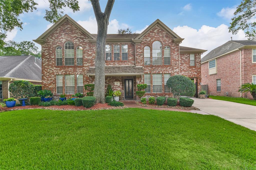 527 W North Hill Drive, Spring, TX 77388