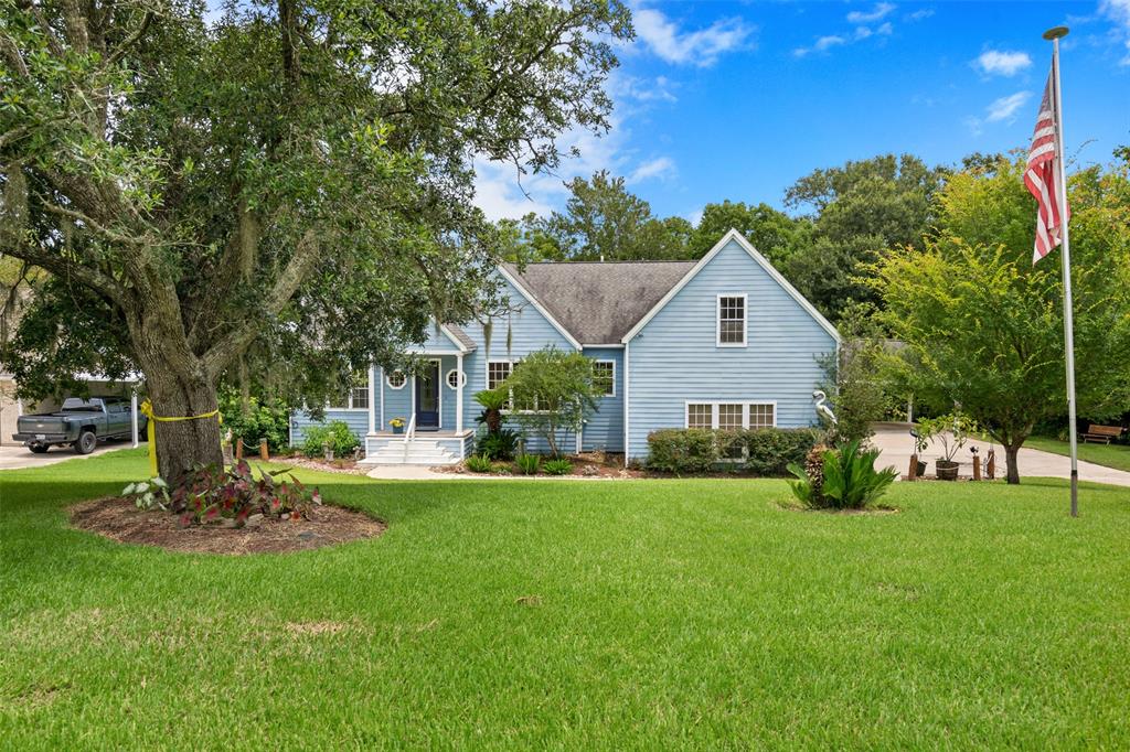 381 County Road 417, Dayton, TX 77535