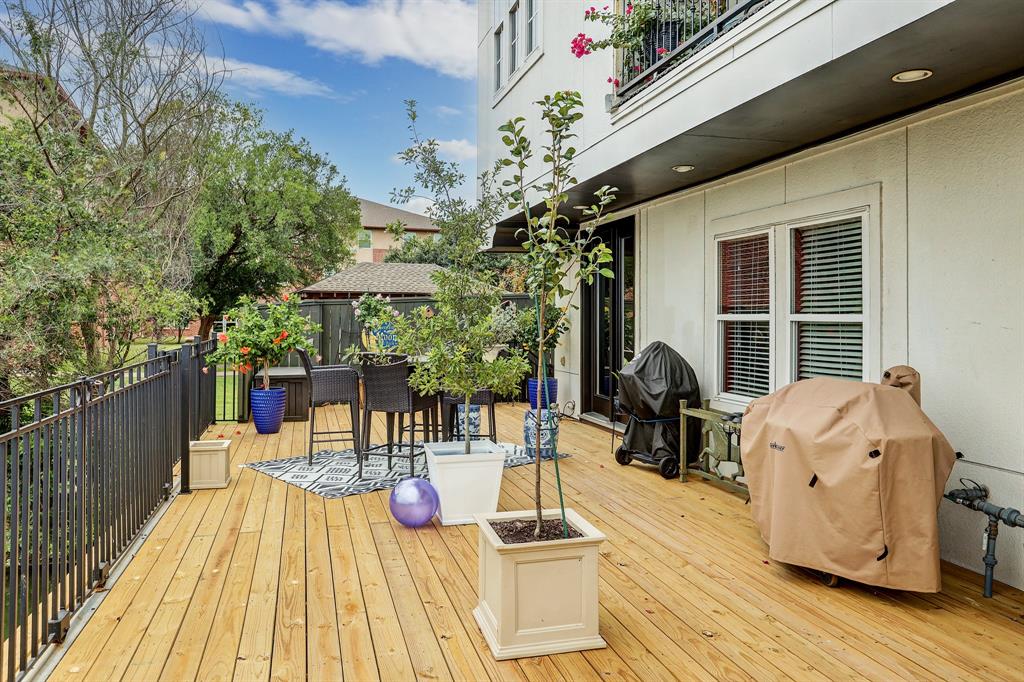 2102 Lakeshore Edge Drive, Houston, TX 77080