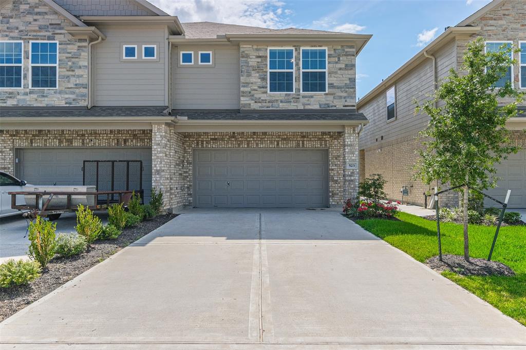 523 N 6th Street, La Porte, TX 77571