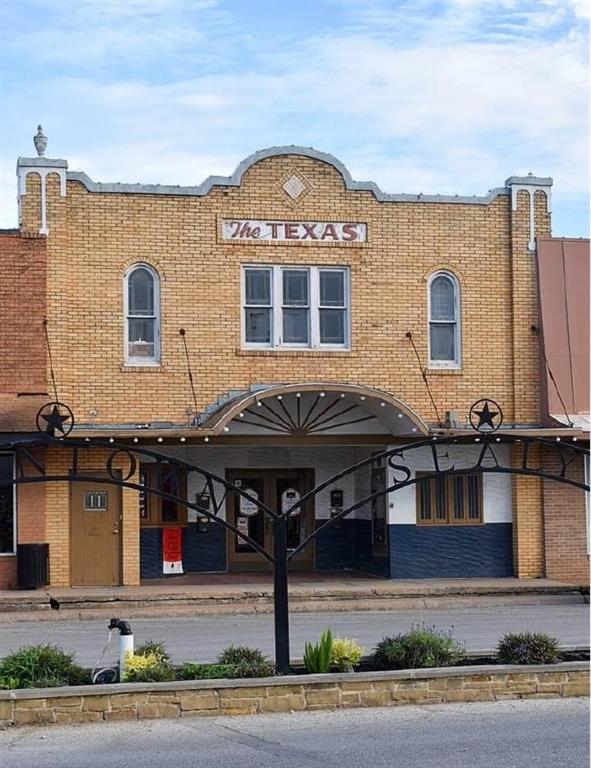 223 Main Street 202, Sealy, TX 77474