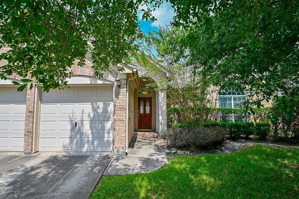 Homes For Sale zoned to Fall Creek Elementary School Humble ISD