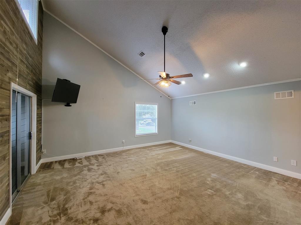 1512 Bell Oaks Drive, Bellville TX 77418