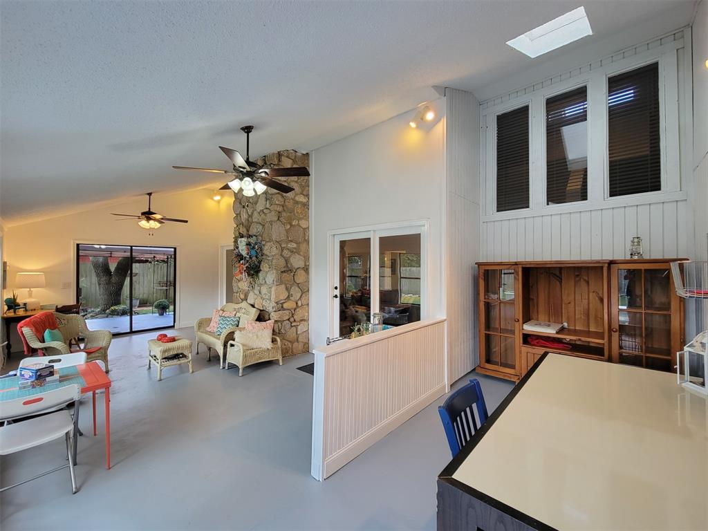 1512 Bell Oaks Drive, Bellville TX 77418