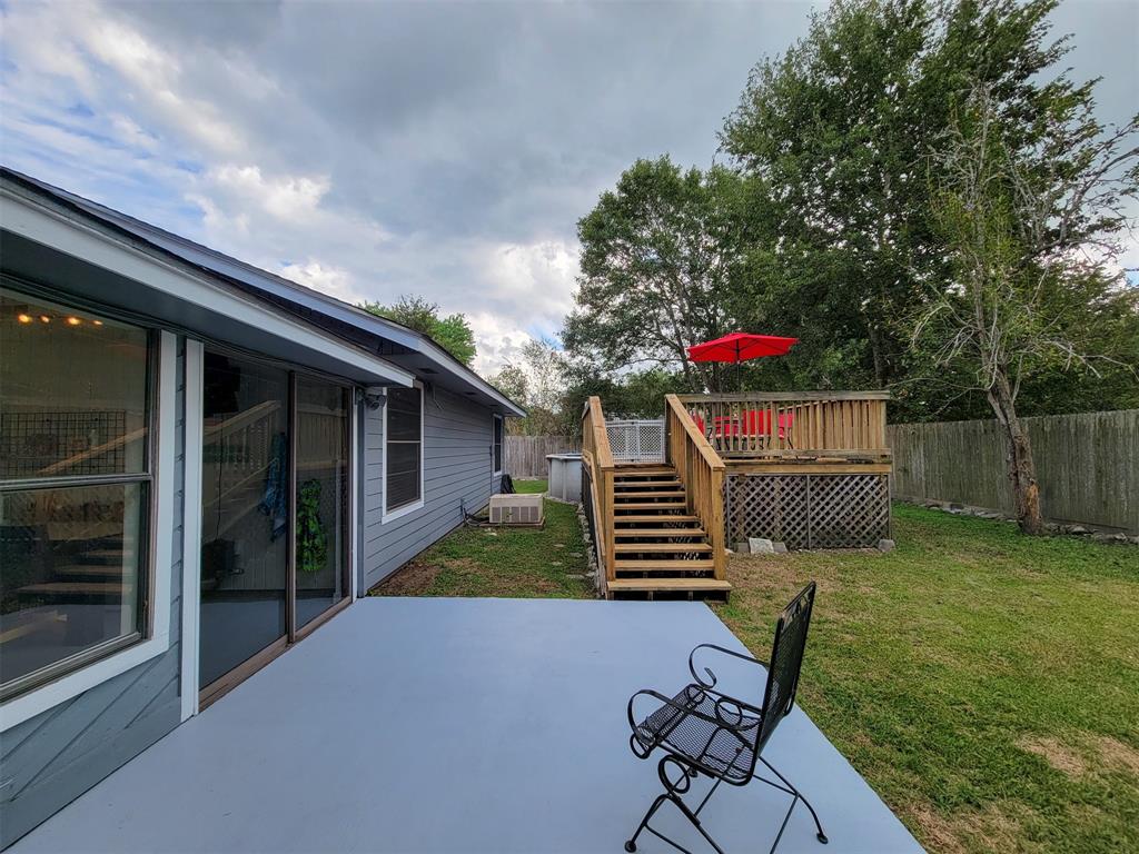 1512 Bell Oaks Drive, Bellville TX 77418