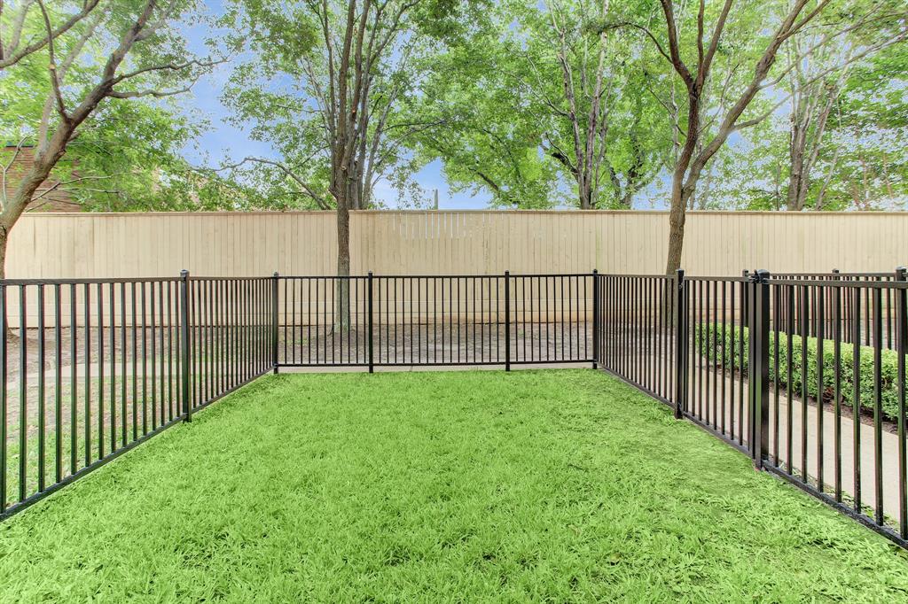 1722 French Village Drive, Houston, TX 77055