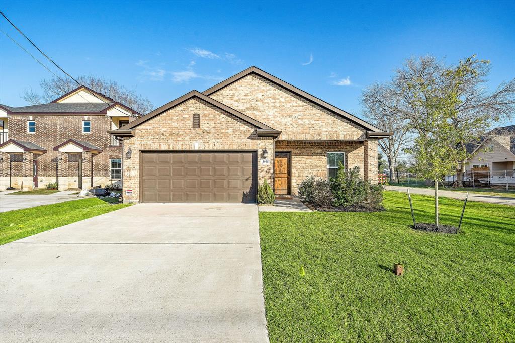 3921 Redbud Street, Houston, TX 77051